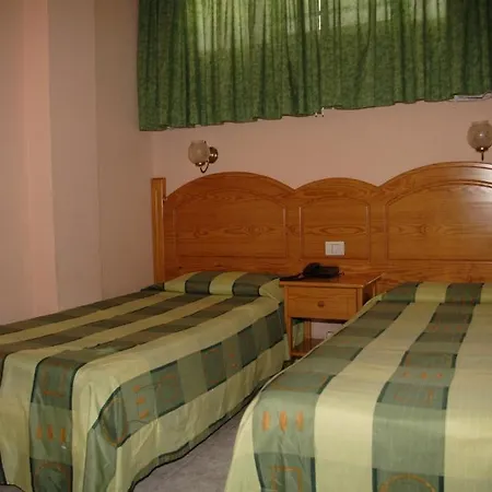Apartahotel Teneguia 3*